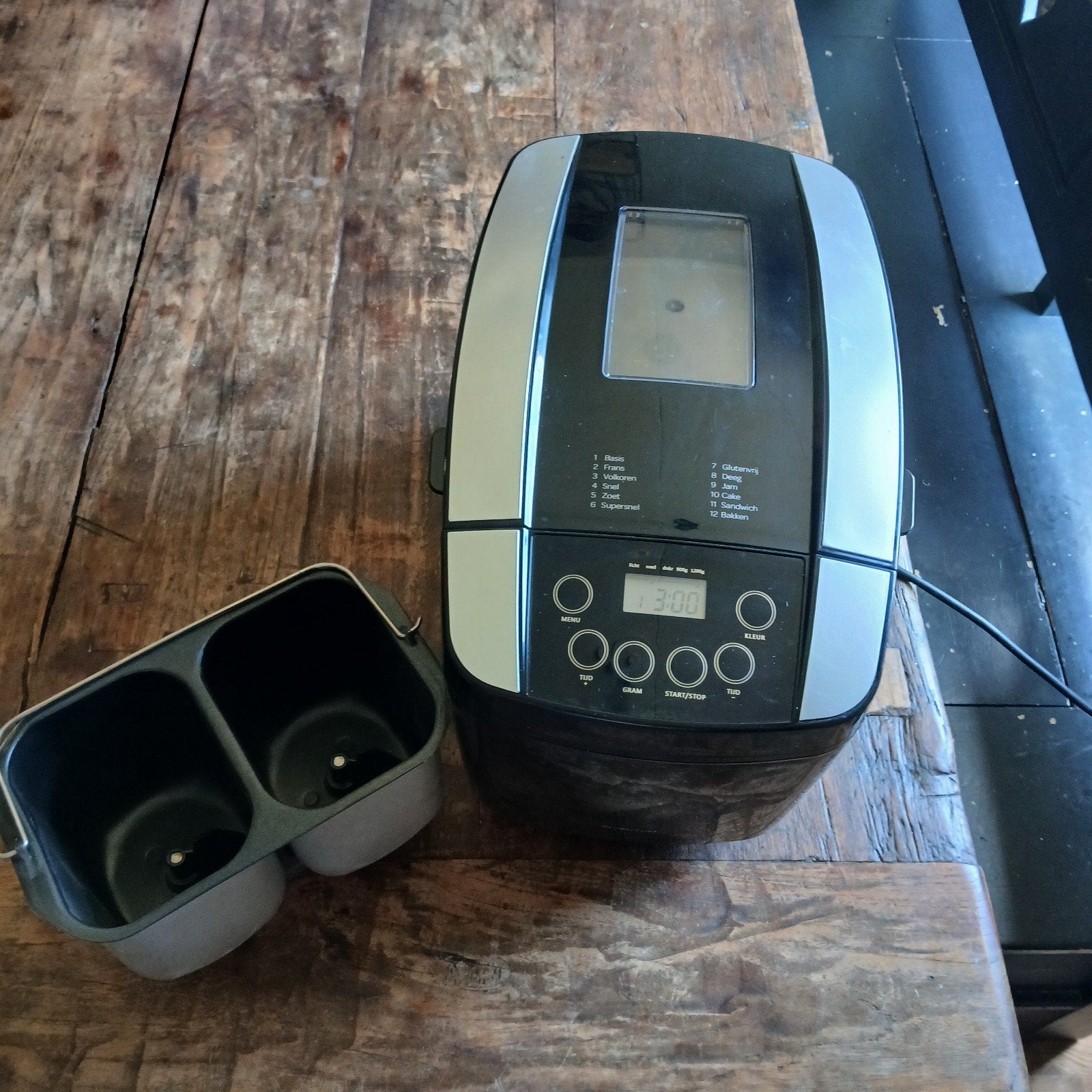 Inventum BM 125 broodbakmachine. 900/1200gr, Gebruikt, Kijkvenster, 800 tot 1200 gram deeg, Ophalen
