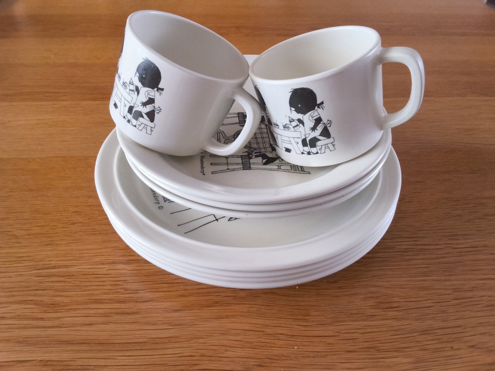 Fiep Westendorp servies: borden en kopjes, Huis en Inrichting, Keuken | Servies, Ophalen, Kunststof, Gebruikt, Overige merken