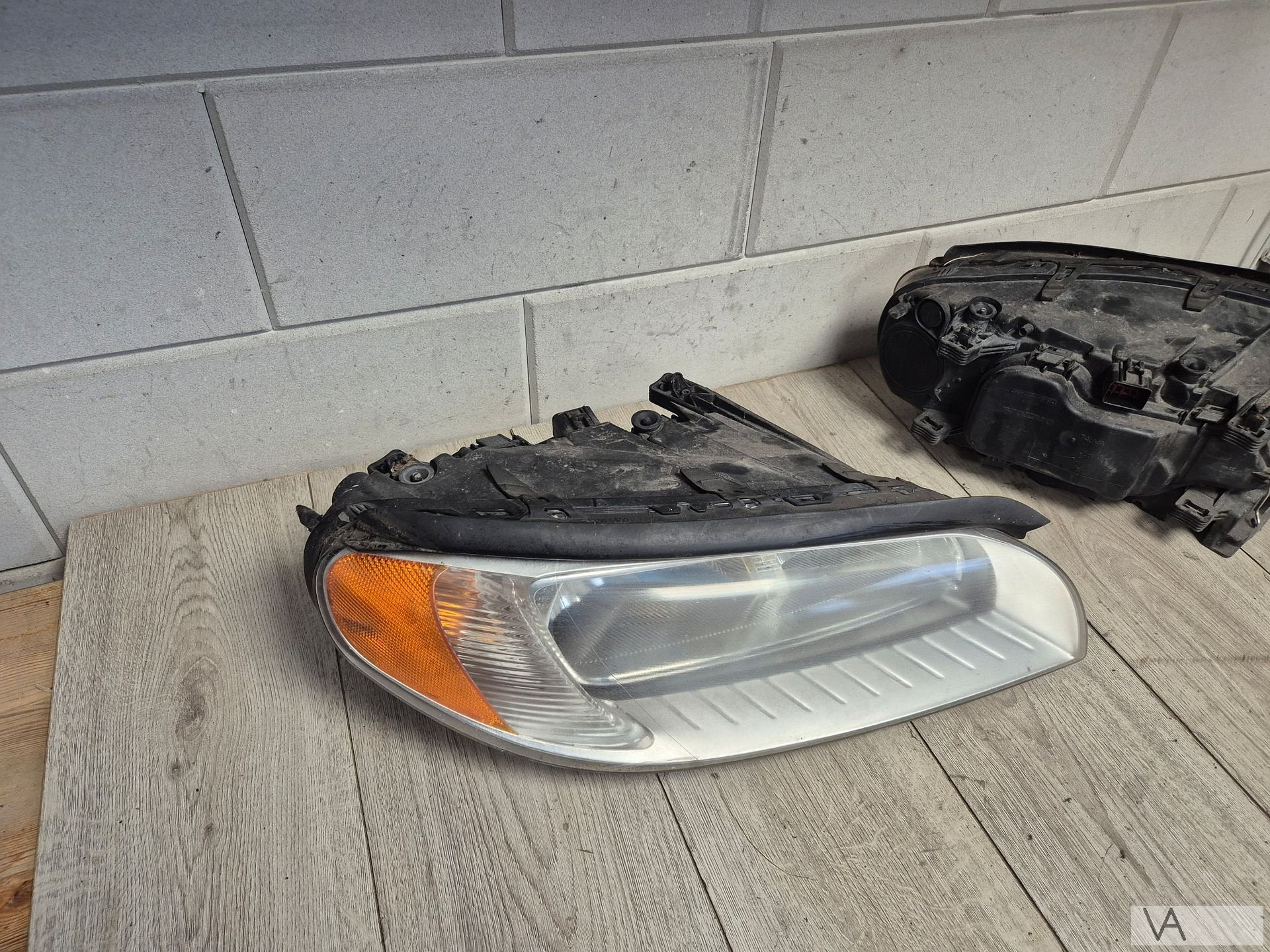 Koplamp rechts van Volvo V70 en S80 2006 tot 2011 31214352, Gebruikt, -, -, Ophalen of Verzenden