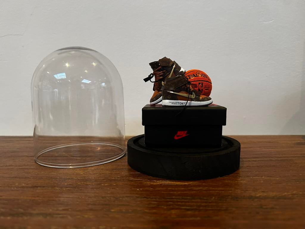 Handgemaakte mini sneaker display – uniek!, Ophalen of Verzenden, Nieuw
