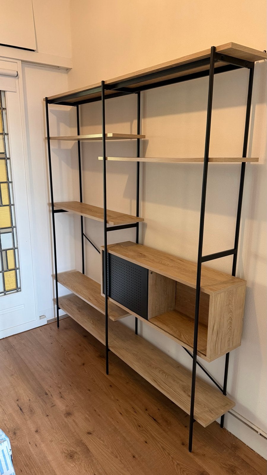 Open wandkast / boekenkast met hout en metaal, Ophalen, Met deur(en), Zo goed als nieuw, 150 tot 200 cm