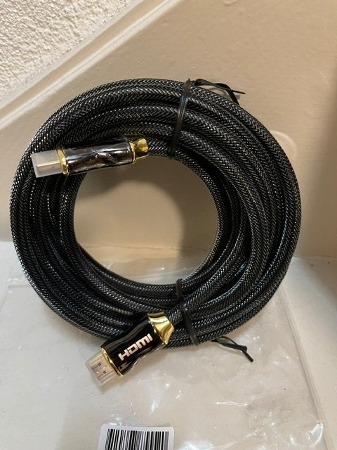TE KOOP : NIEUWE KWALITEIT GEVLOCHTE HDMI KABEL VAN 5 METER., Audio, Tv en Foto, Ophalen of Verzenden, Nieuw, 5 tot 10 meter, HDMI-kabel