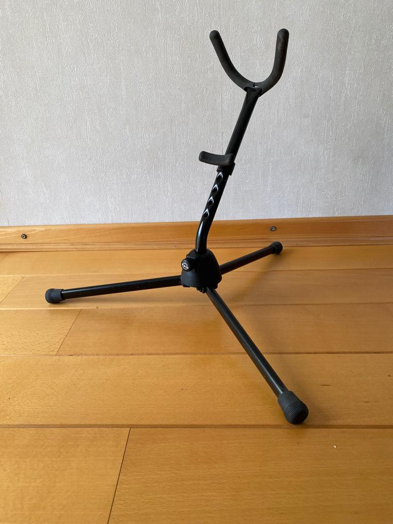 Saxofoon standaard Tenor, Ophalen, Zo goed als nieuw, Instrumentstandaard, Saxofoon