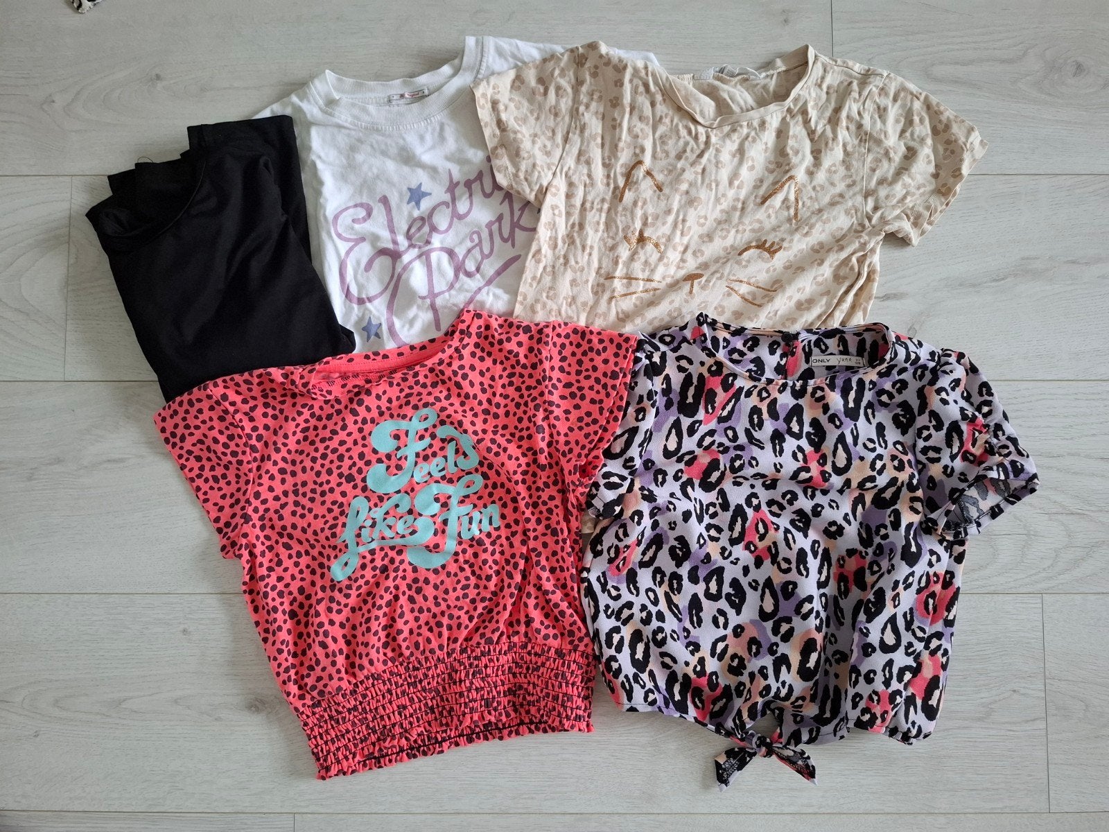 Klein setje meidenkleding maat 122 - 128 - 134, Ophalen, Zo goed als nieuw, Maat 34 (XS) of kleiner