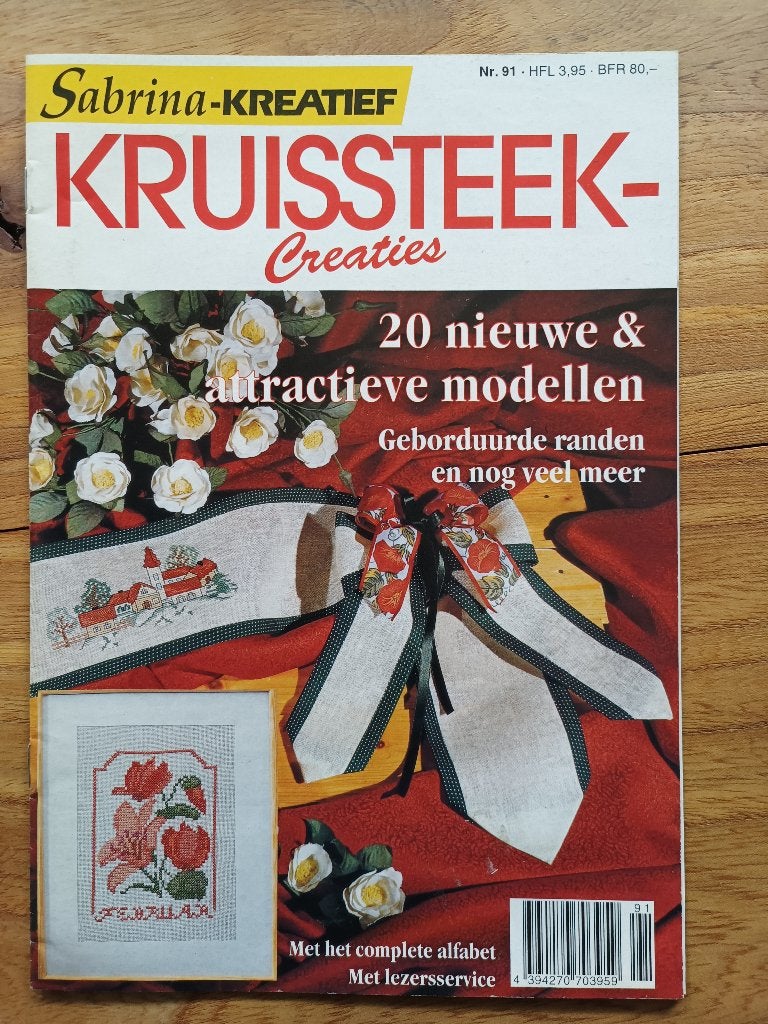 Sabrina kruissteek creaties borduren, Boeken, Ophalen of Verzenden, Zo goed als nieuw, Borduren en Naaien