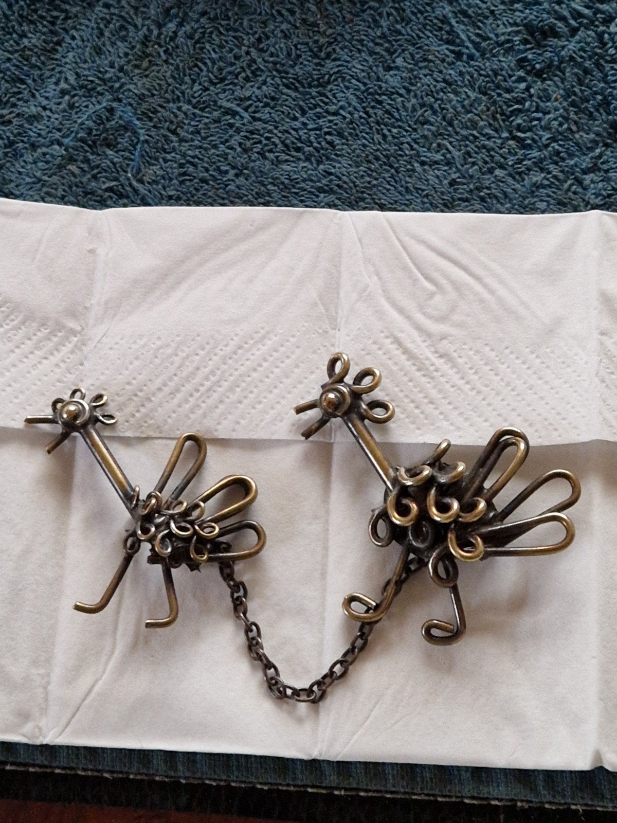 Brutalistisch vintage vogelspeldje/duo-broche(chatelaine), Ophalen of Verzenden, Overige materialen, Broche
