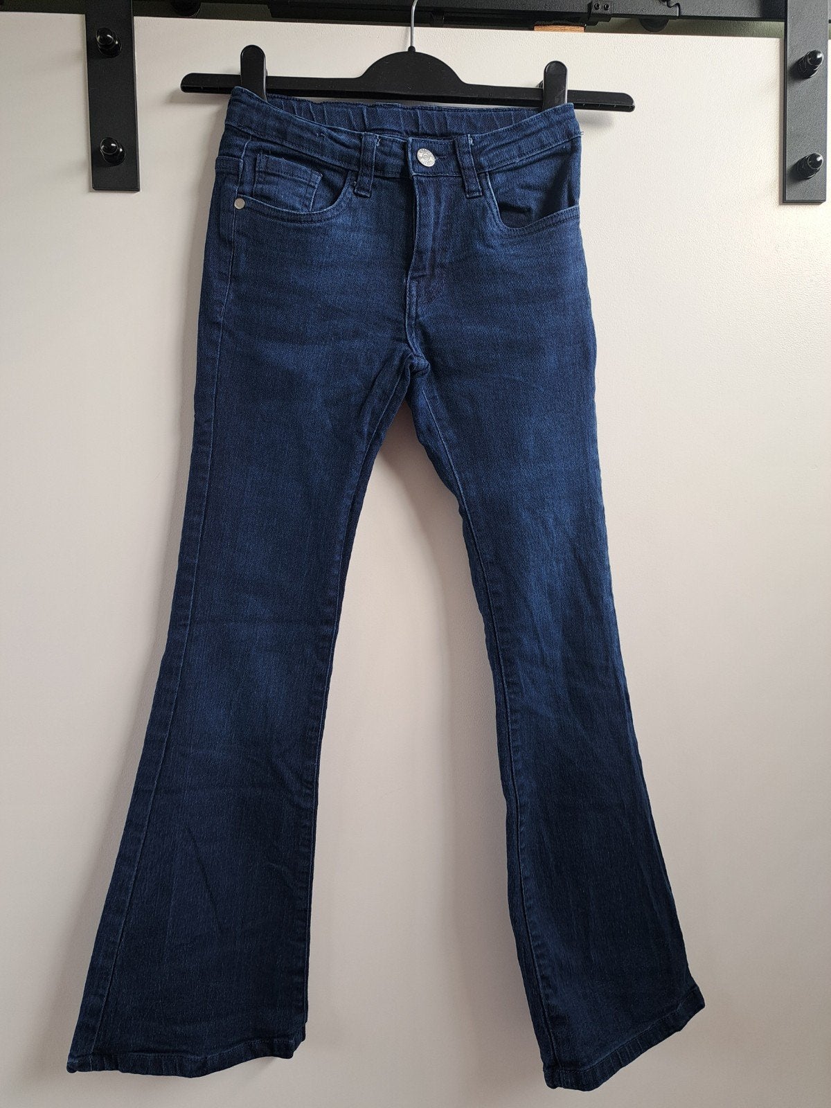 Z.g.a.n. Flared Leg meisjes mt. 146 spijkerbroek
Donkerblauw, Ophalen of Verzenden, Zo goed als nieuw, Meisje, Broek