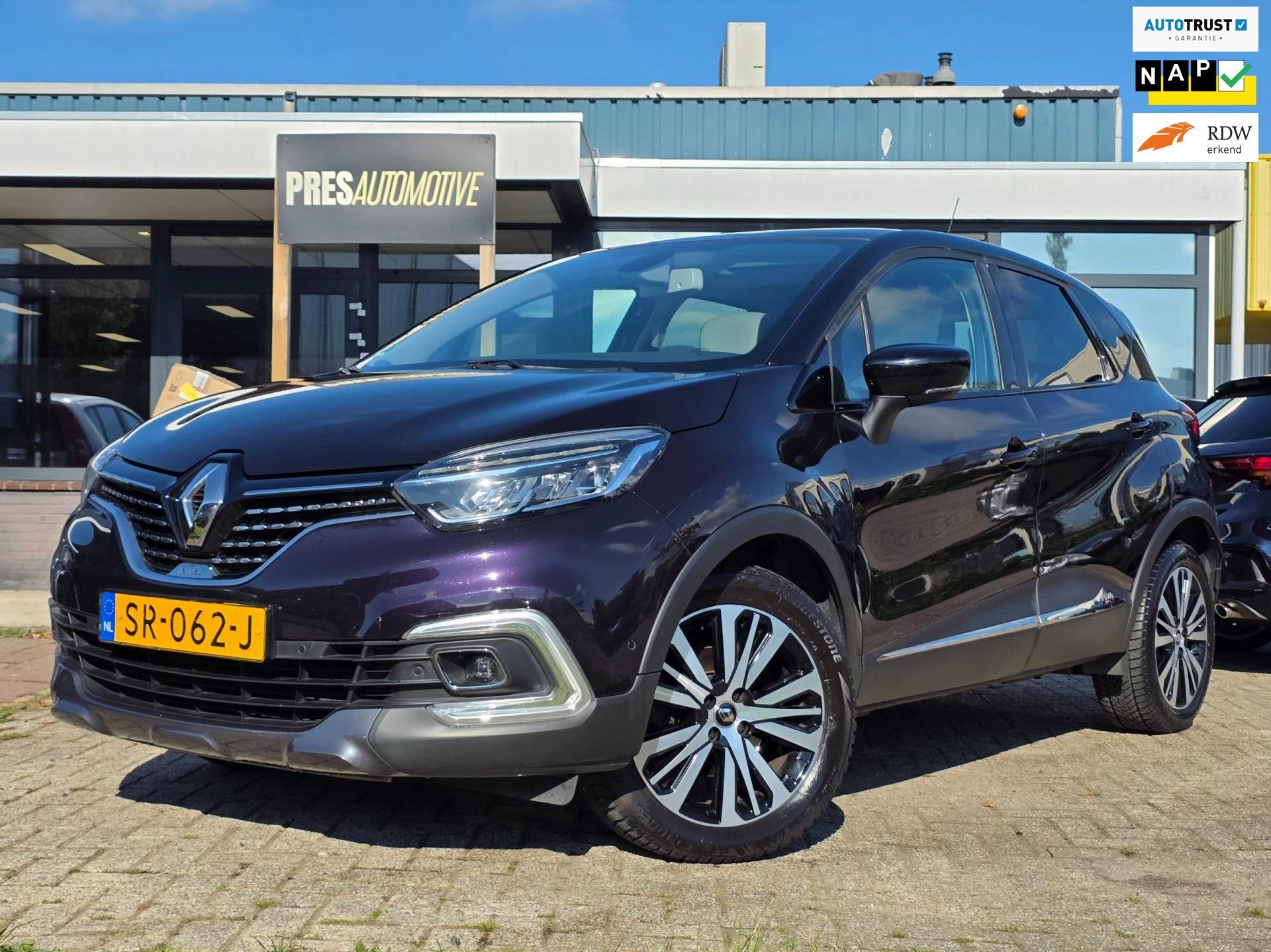 Renault Captur 1.2 TCe Initiale Paris |PANORAMA DAK|LEDER|, Voorwielaandrijving, Gebruikt, 635 kg, Handgeschakeld