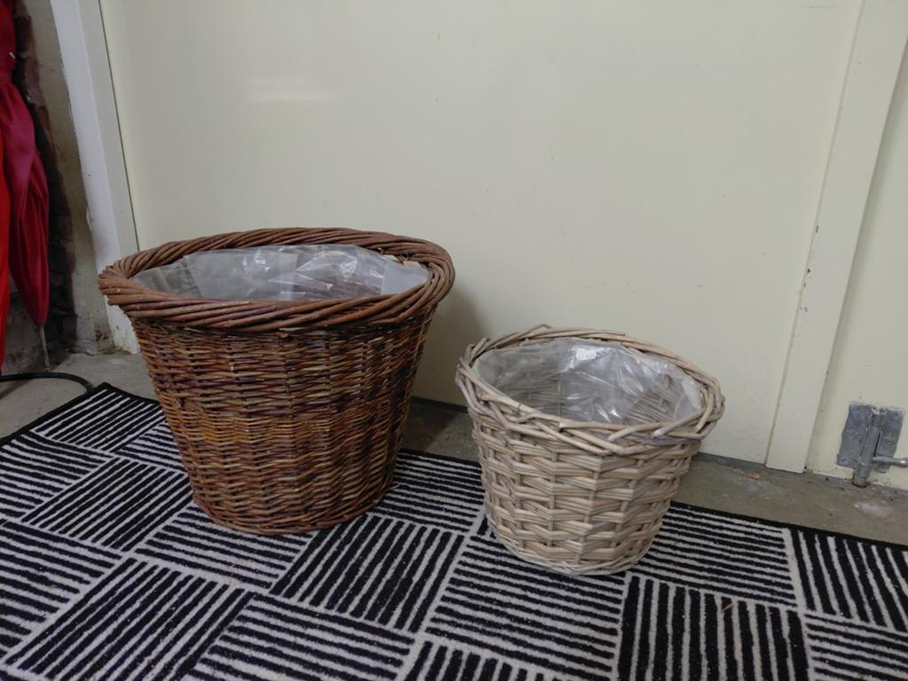 Rieten manden, Tuin en Terras, Bloembakken en Plantenbakken, Ophalen, Rond, Binnen, Minder dan 30 cm