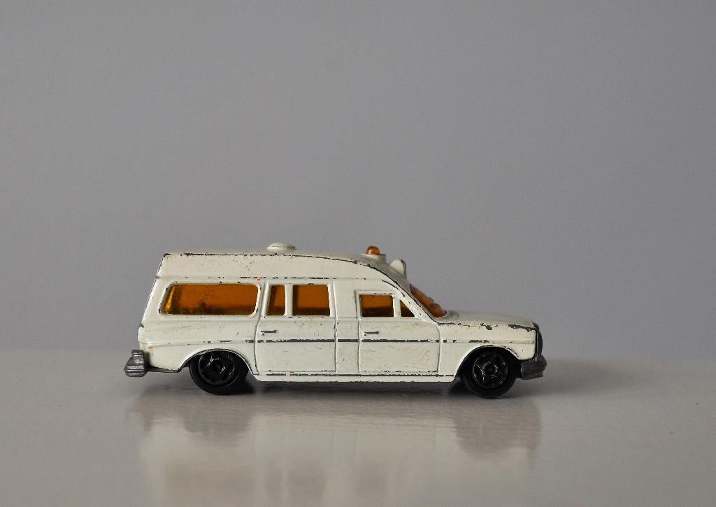 Norev Mini Jet Mercedes Ambulance 1970, Ophalen of Verzenden, Gebruikt, Auto