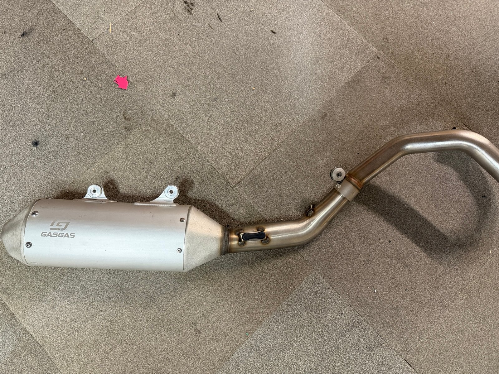 GasGas 450 uitlaatdemper en bocht, Ophalen of Verzenden, Nieuw