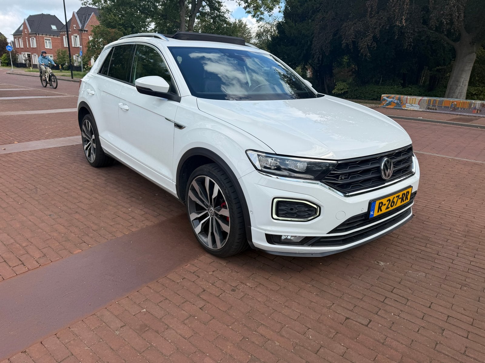 Volkswagen T-Roc 2.0 TSI 190pk 4Motion 7-DSG 2019 Wit, Auto's, Volkswagen, Automaat, Stof, Euro 6, 1984 cc
