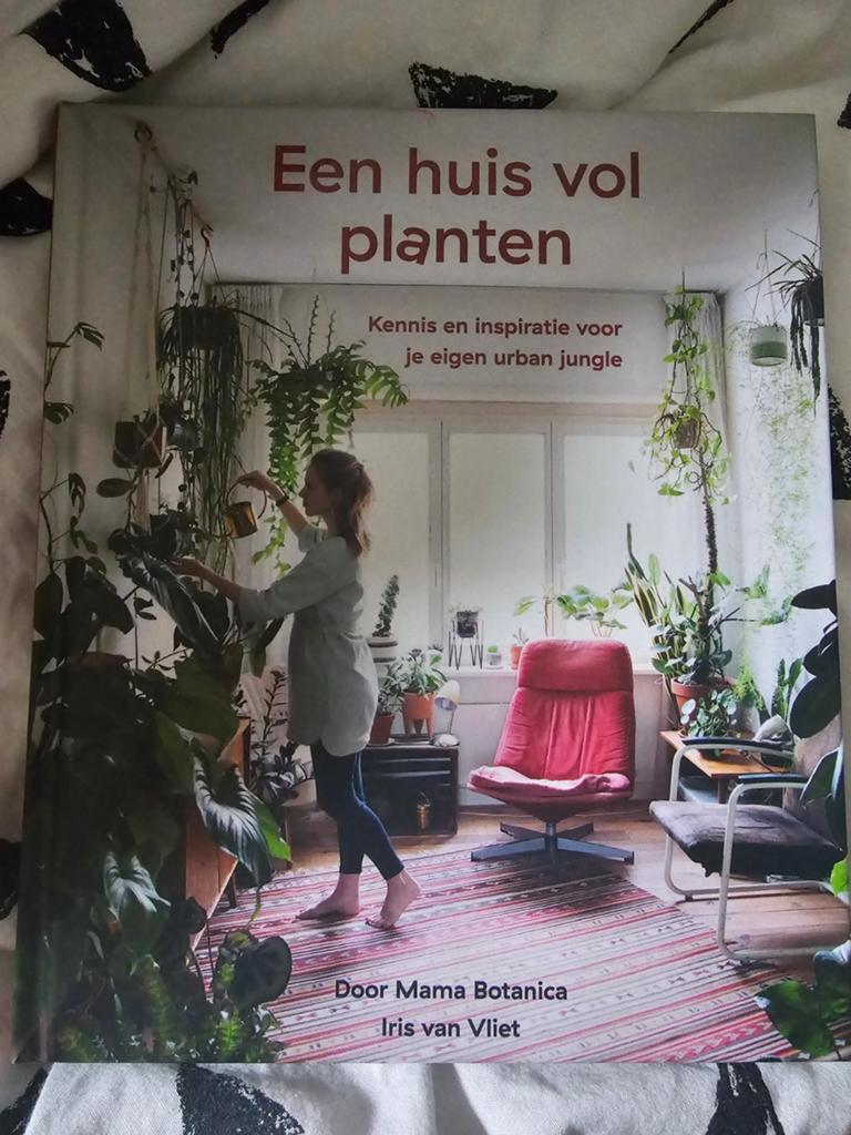 Iris van Vliet - Een huis vol planten, Boeken, Ophalen of Verzenden, Zo goed als nieuw, Iris van Vliet