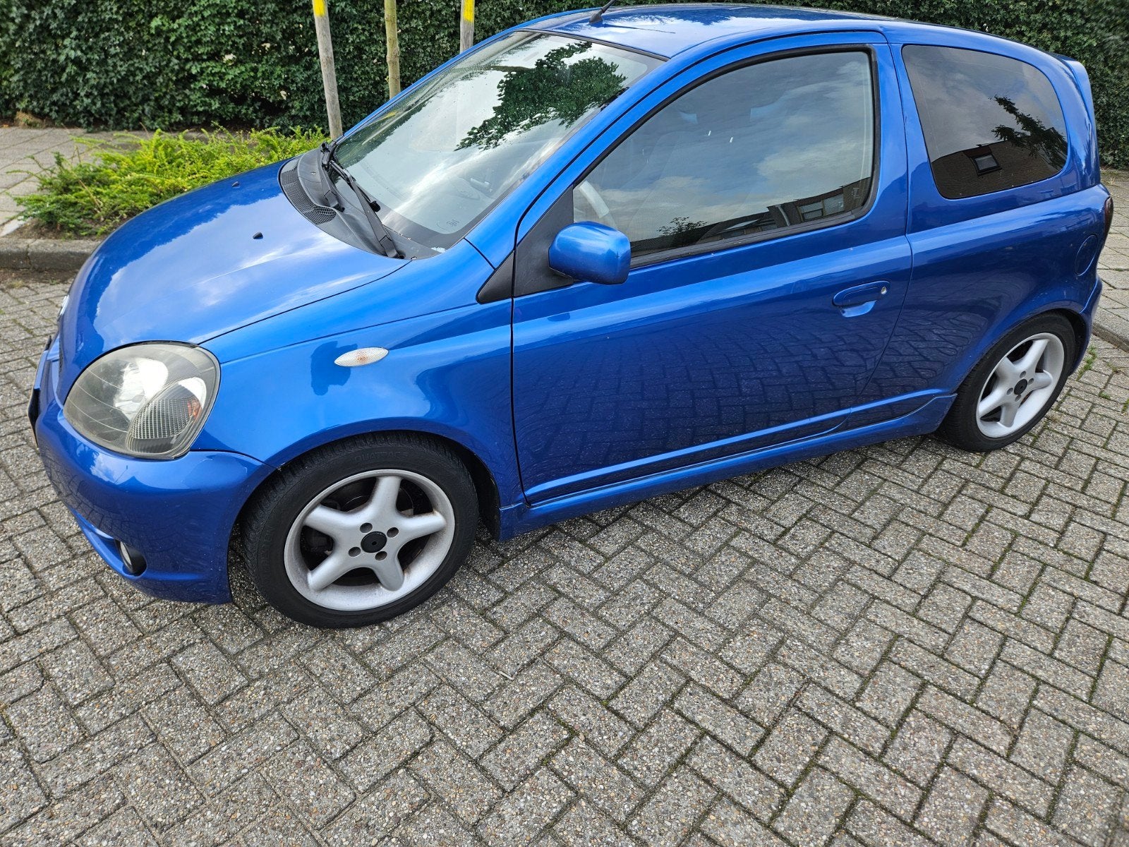 Toyota Yaris 1.5 16V Vvti 3DR T Sport 2002 Blauw, Auto's, Toyota, Voorwielaandrijving, Sound system, Zwart, 4 cilinders