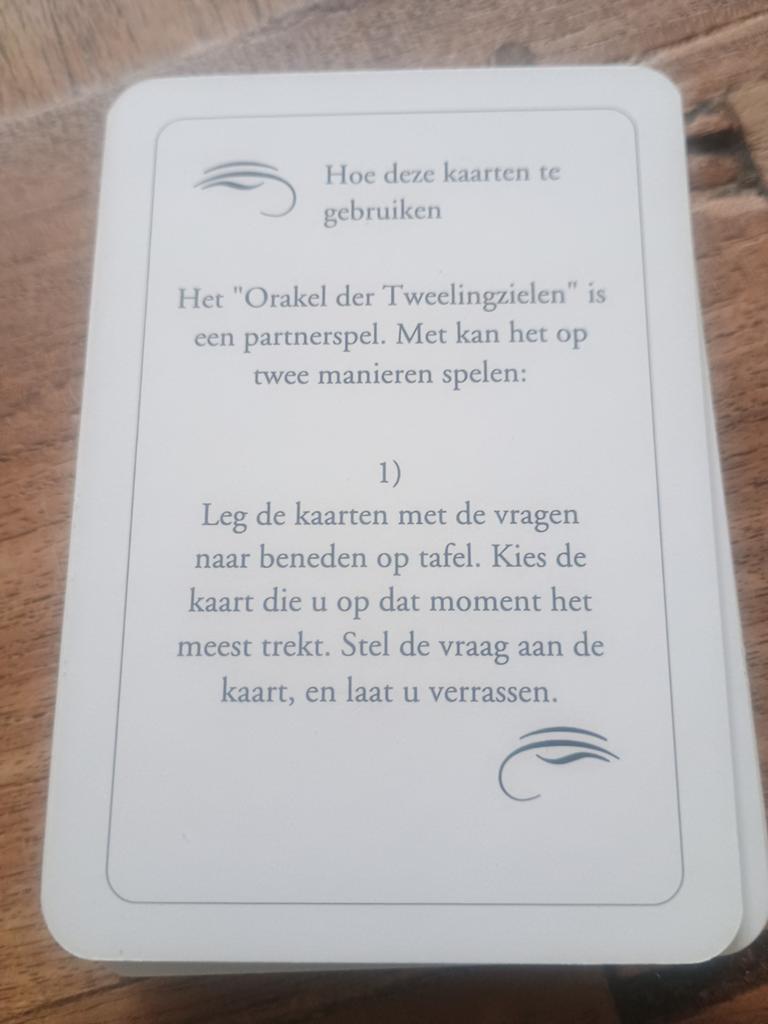 INTUÏTIA - Intuition Oracle Cards, Ophalen of Verzenden, Zo goed als nieuw, Tarot of Kaarten leggen, Overige typen