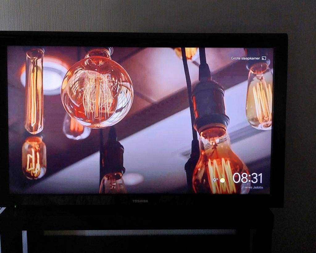 Toshiba 40 inch TV met bevestigde muurbeugel, HDMI, Ophalen, 50 Hz, 100 cm of meer, Gebruikt