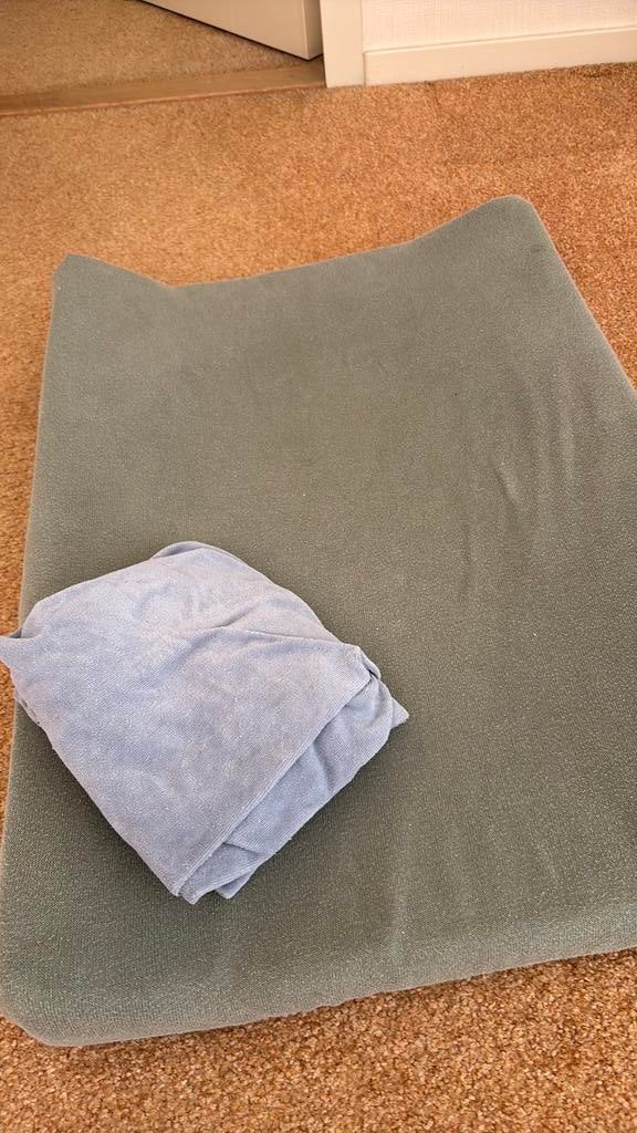 Aankleedkussen met 2 hoezen, Ophalen, Gebruikt, Aankleedkussen