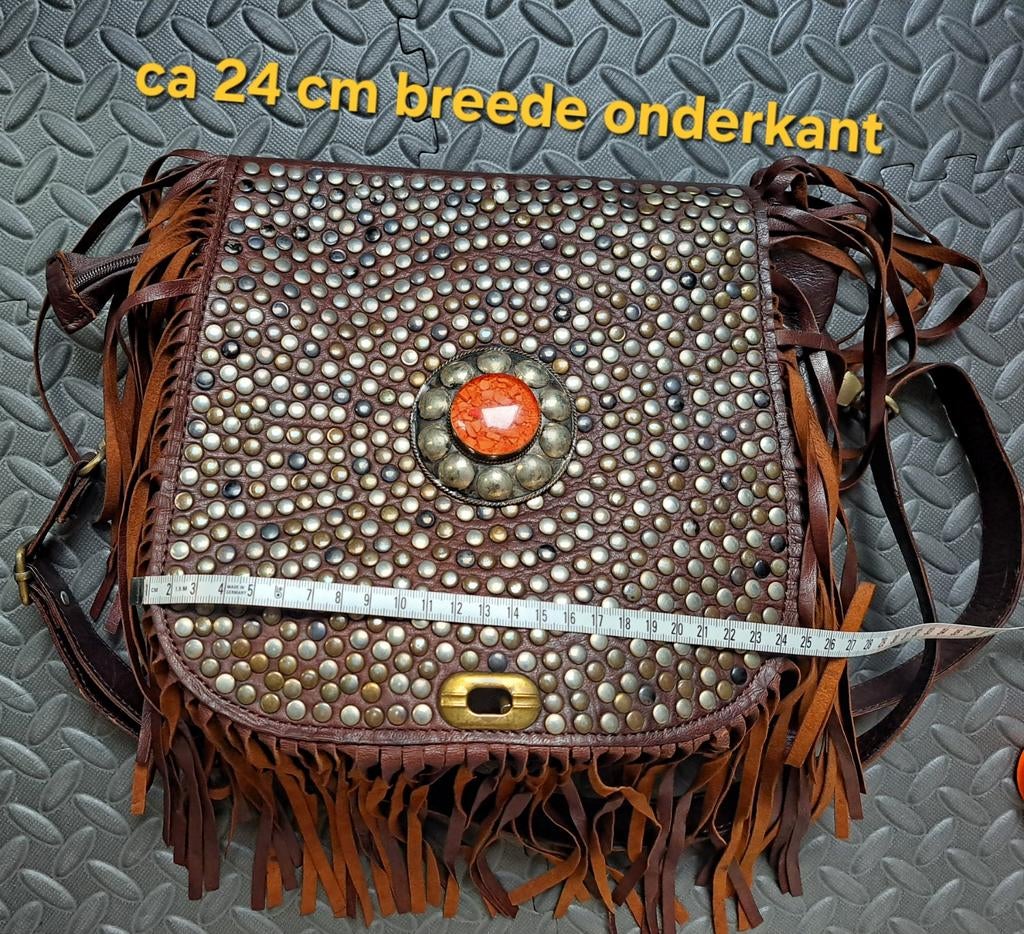 Handgemaakte Ibiza look tas, bruin leer met studs, Ophalen of Verzenden, Gebruikt, Bruin, Handtas