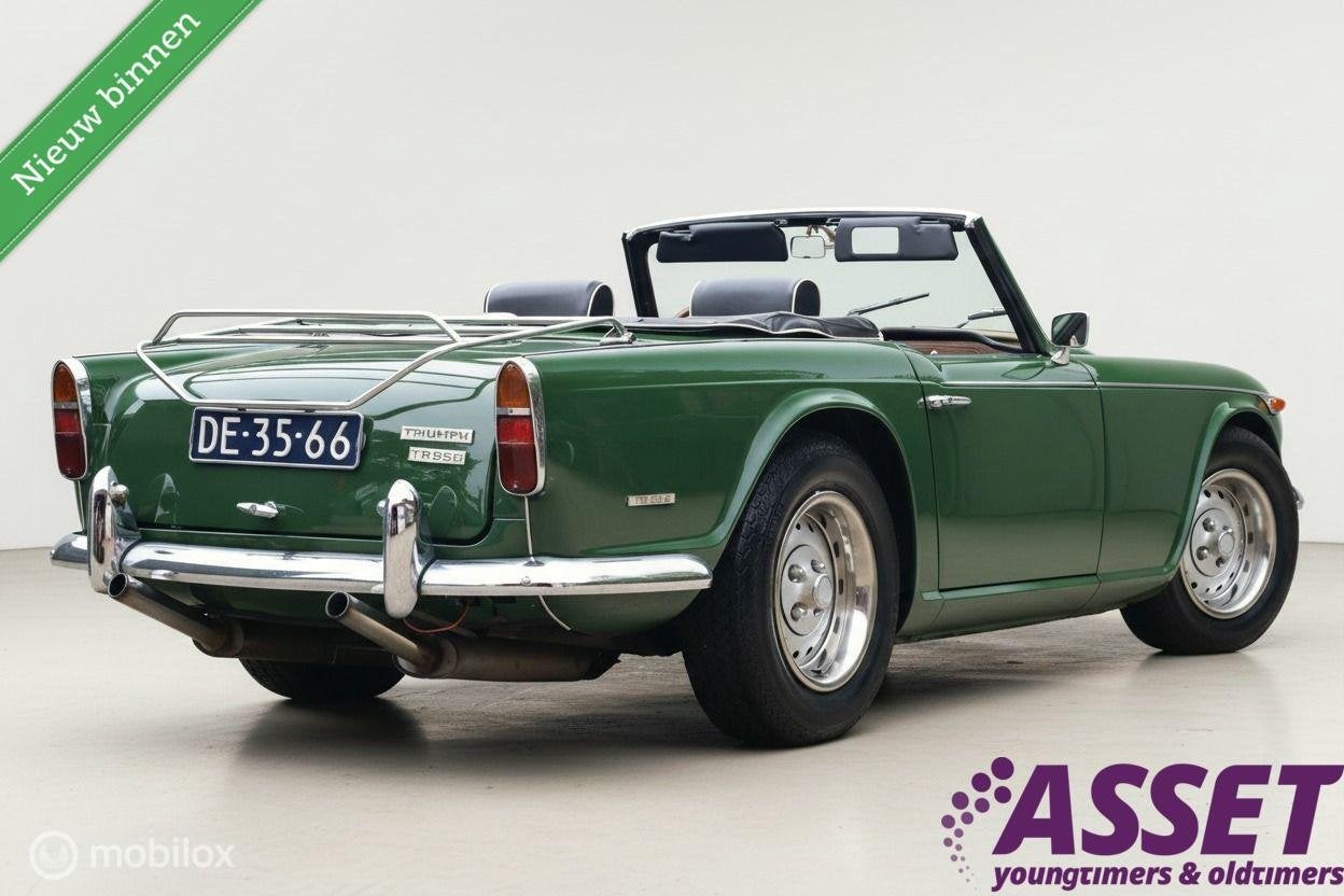 Gebruiksklare Triumph TR4 met 6-cilinder uit TR250 / TR5, Auto's, Achterwielaandrijving, Zwart, Cabriolet, Triumph