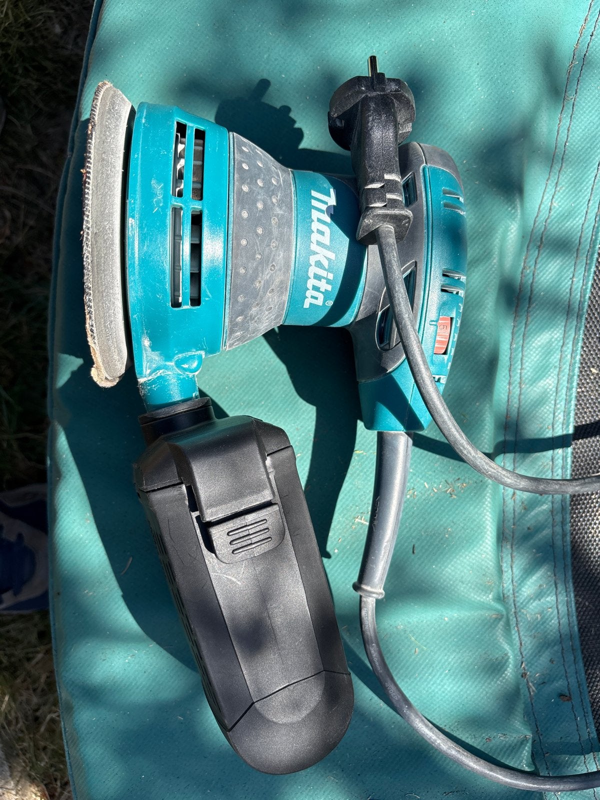 Makita BO5031 Excentrische Schuurmachine, Ophalen of Verzenden, Gebruikt, Minder dan 600 watt, Excentrische schuurmachine