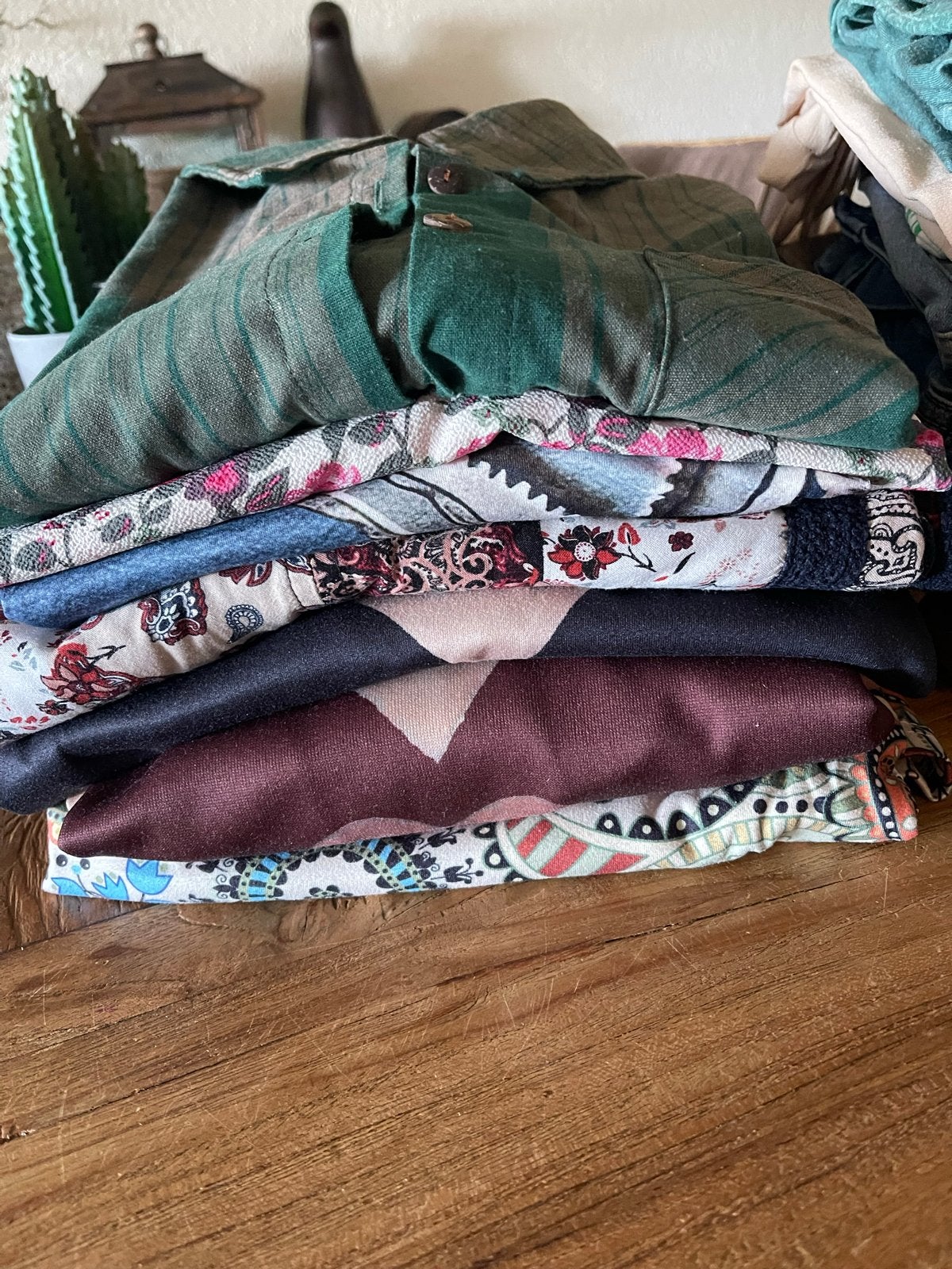 Kledingpakket Dames: 10 Broeken & 7 Bovenkleding Maat 46/48, Verzenden, Zo goed als nieuw, Maat 46/48 (XL) of groter