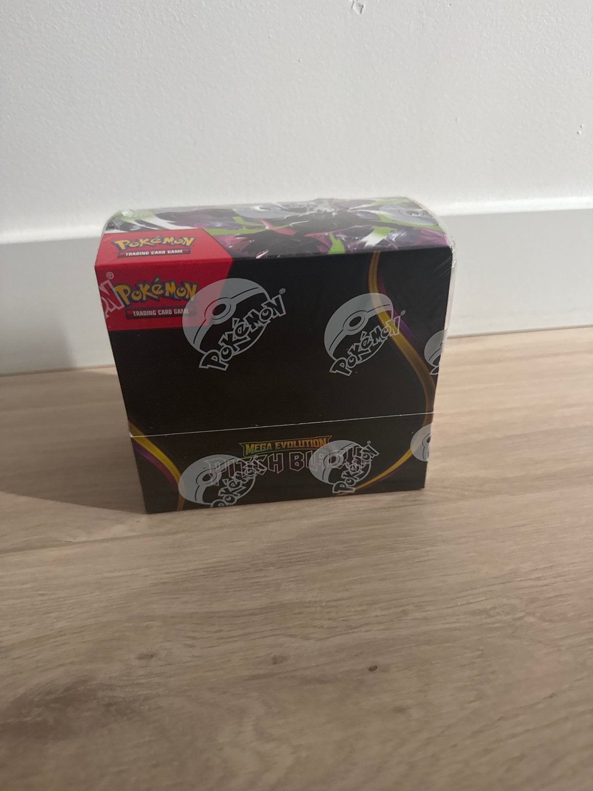 Mega Evolution pitch black boosterBox, Ophalen of Verzenden, Nieuw, Boosterbox