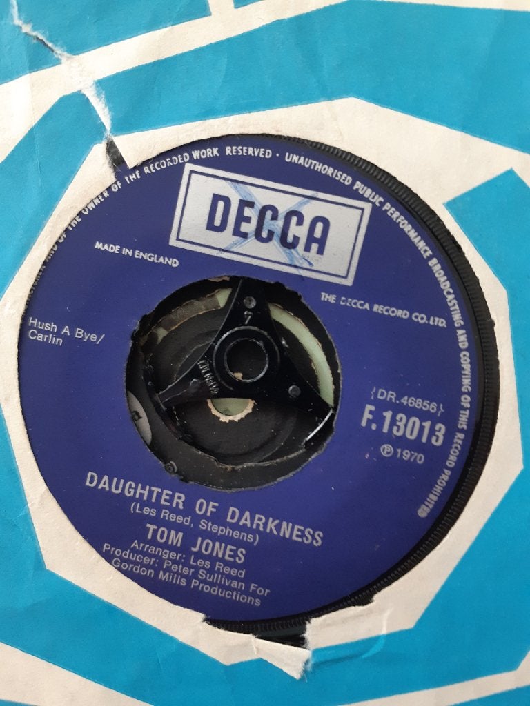 Tom Jones , Daughter of darkness , Tupelo mississippi flash, Ophalen of Verzenden, Zo goed als nieuw, Pop