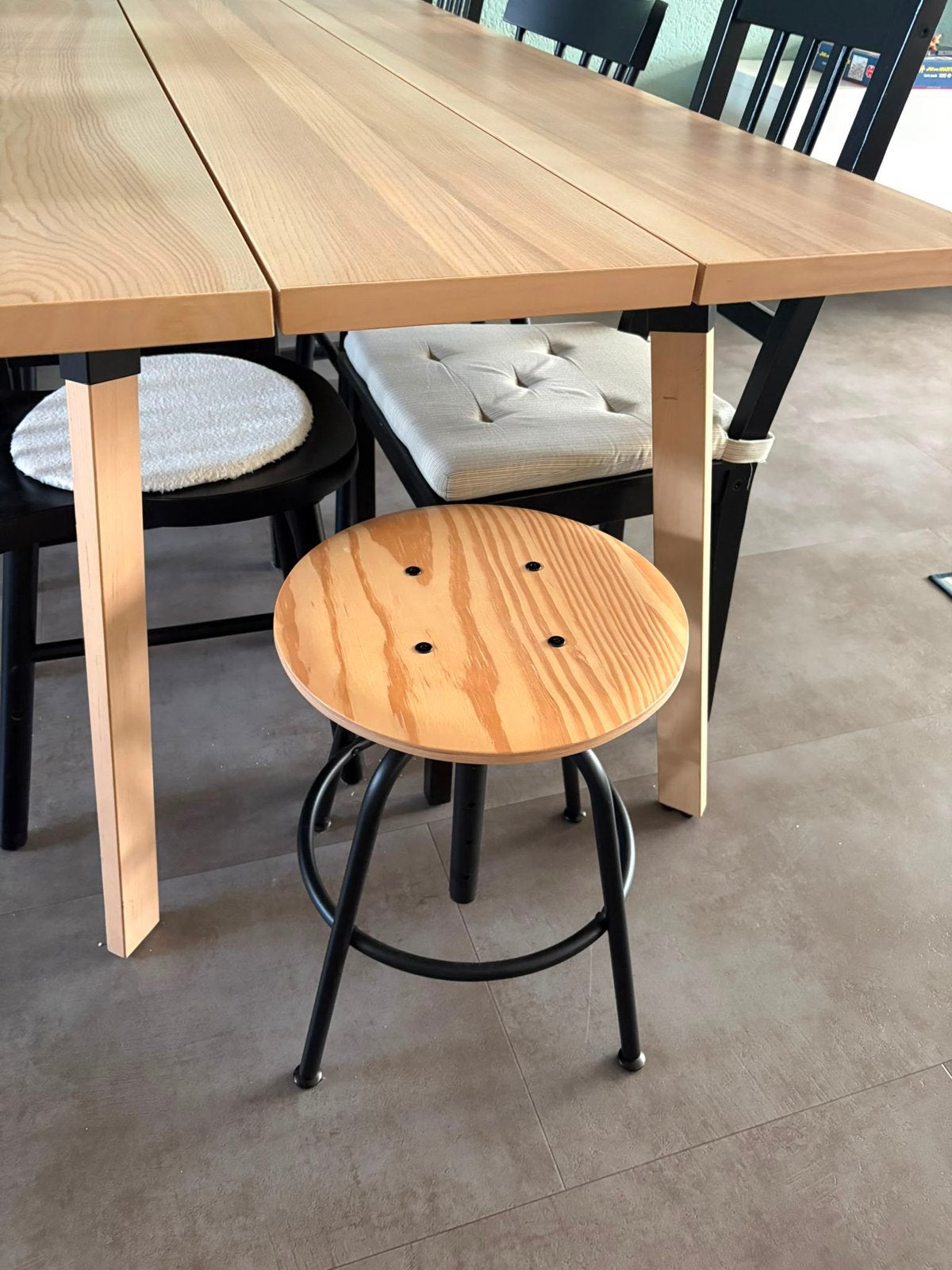 Verstelbare kruk van IKEA, Ophalen, Zo goed als nieuw