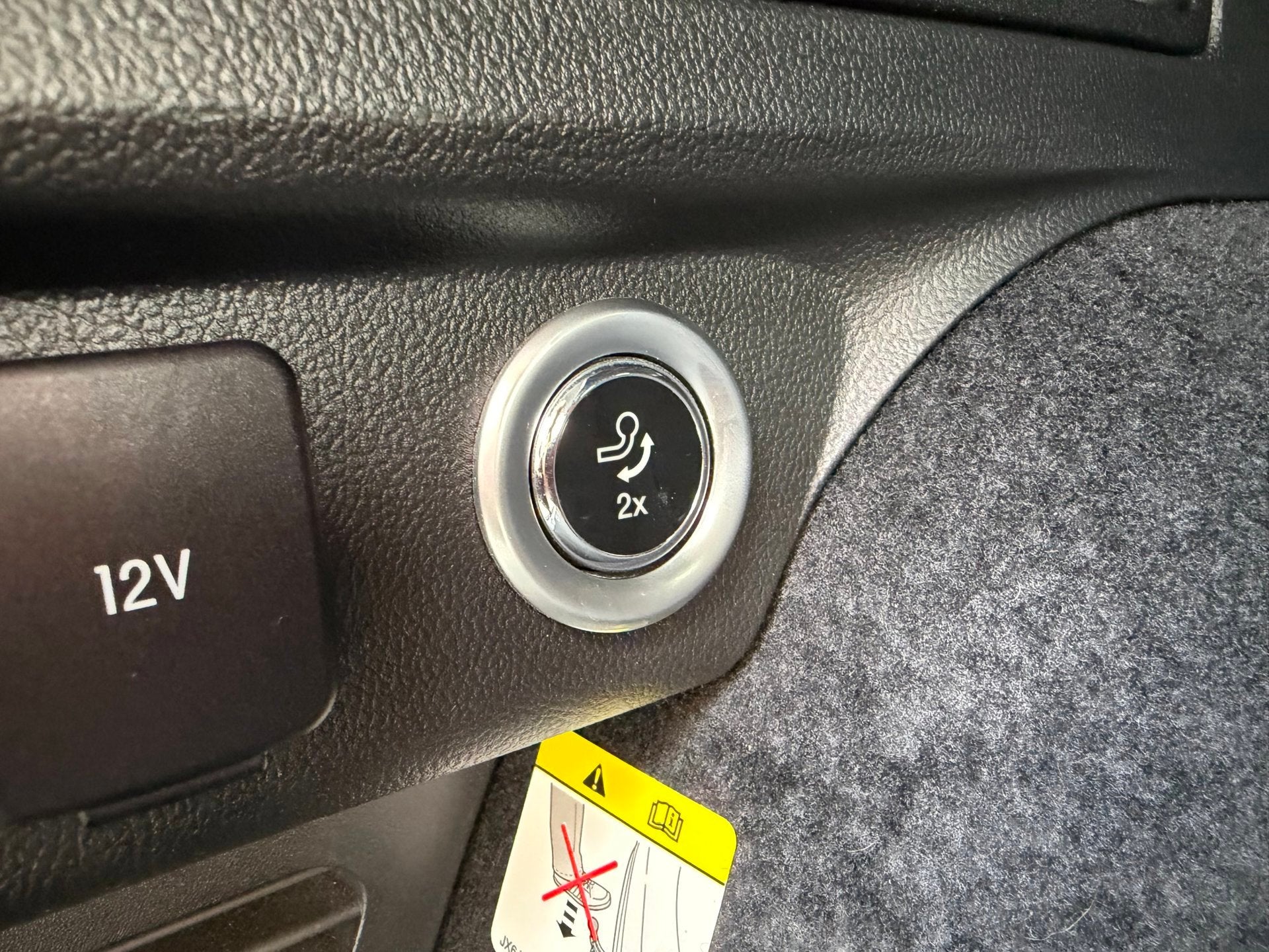 Foto 28 van Ford Kuga 2.5 PHEV ST-Line X PANO l TREKHAAK l ACC l 20''!