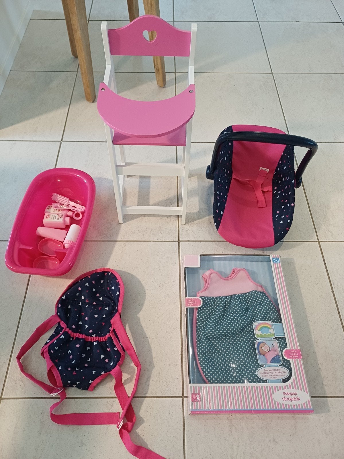 Babypop accessoires: Stoel, badje, draagzak, slaapzak en max, Ophalen of Verzenden, Gebruikt, Babypop