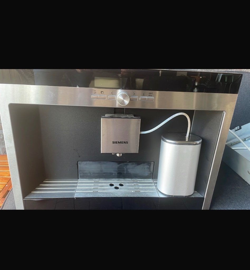 Siemens koffie machine, Ophalen, Afneembaar waterreservoir, Gebruikt, 10 kopjes of meer