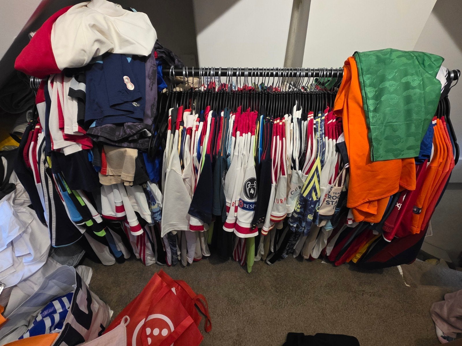 Complete originele voetbalshirts collectie van 148 stuks, Ophalen of Verzenden, Nieuw, Shirt