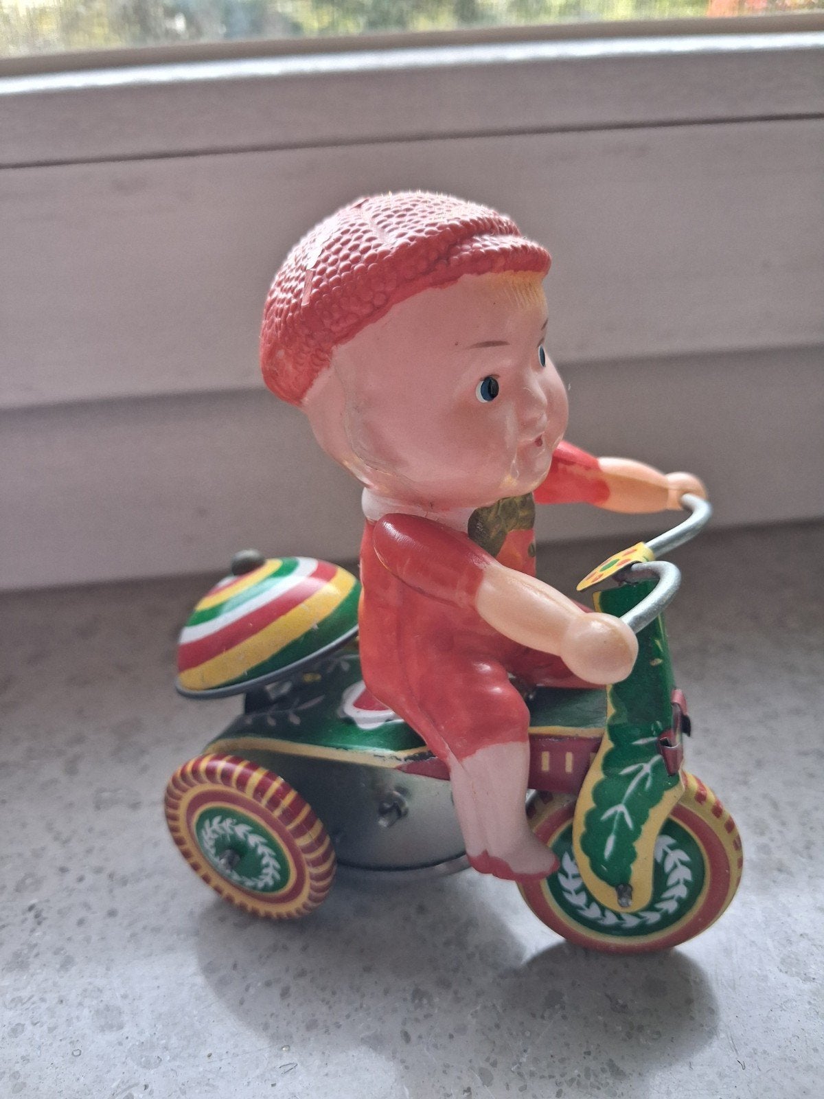 Vintage blikken speelgoed jongen op driewieler, Antiek en Kunst, Antiek | Speelgoed, Ophalen