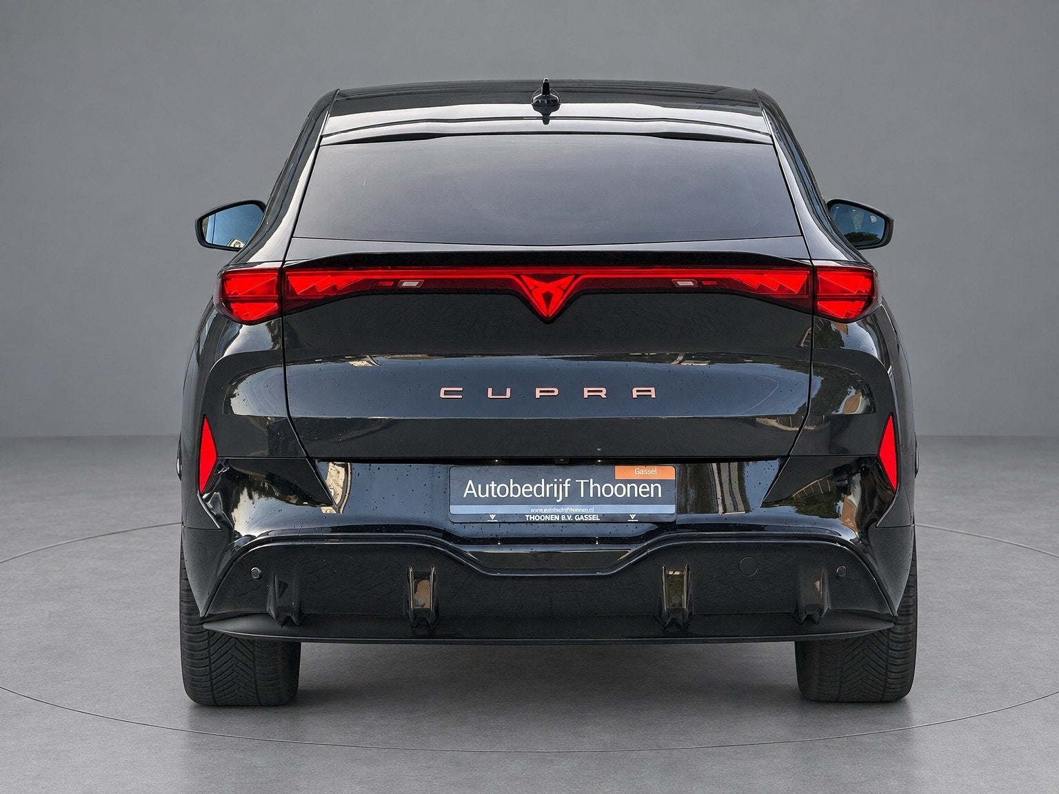 CUPRA Tavascan Adrenaline 82 kWh | warmtepomp | keyless | ca, Auto's, Automaat, Achterwielaandrijving, Gebruikt, Automatische klimaatregeling