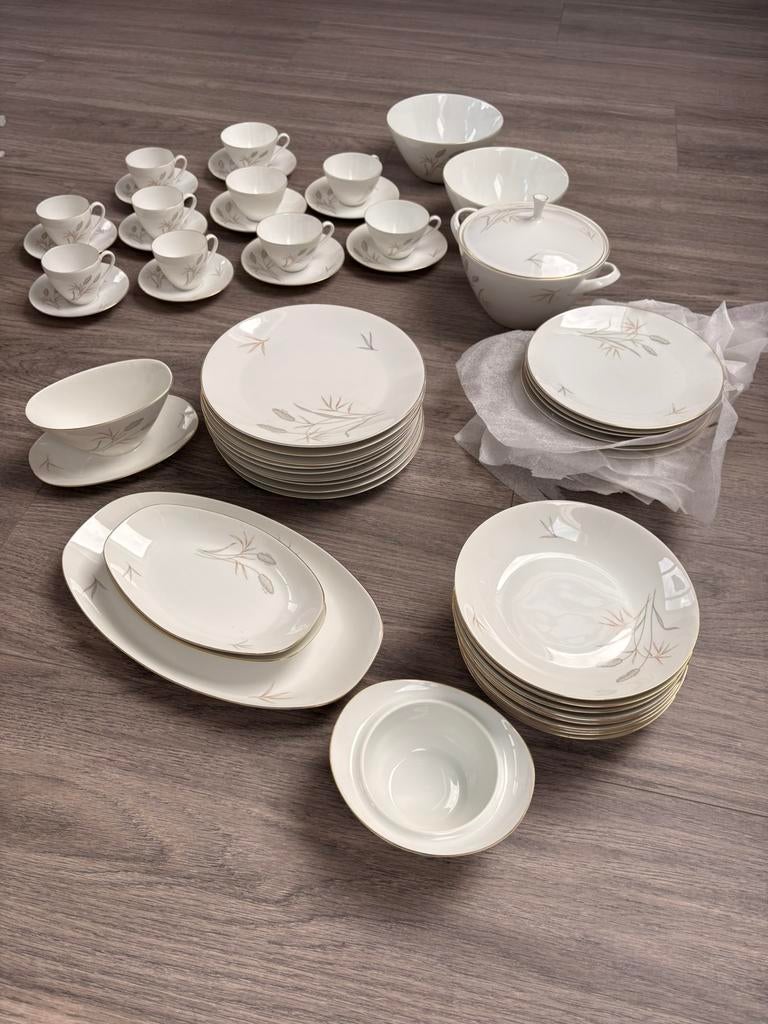 Vintage Arzberg servies met goudrand – uitgebreide set, Antiek en Kunst, Antiek | Servies compleet, Ophalen