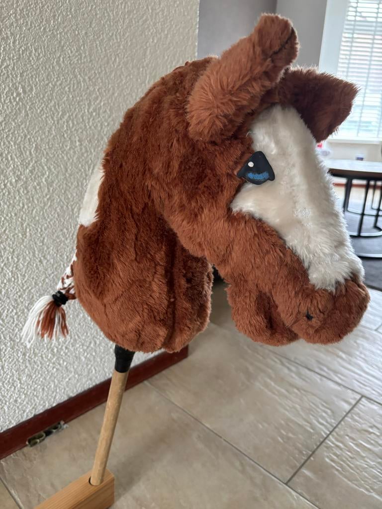 Hobbyhorse bruin met wit., Ophalen, Gebruikt, Jongen of Meisje