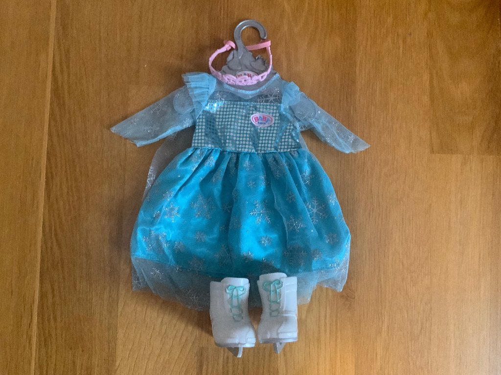 Babyborn kleding; schaatsoutfit, Ophalen, Zo goed als nieuw, Overige typen