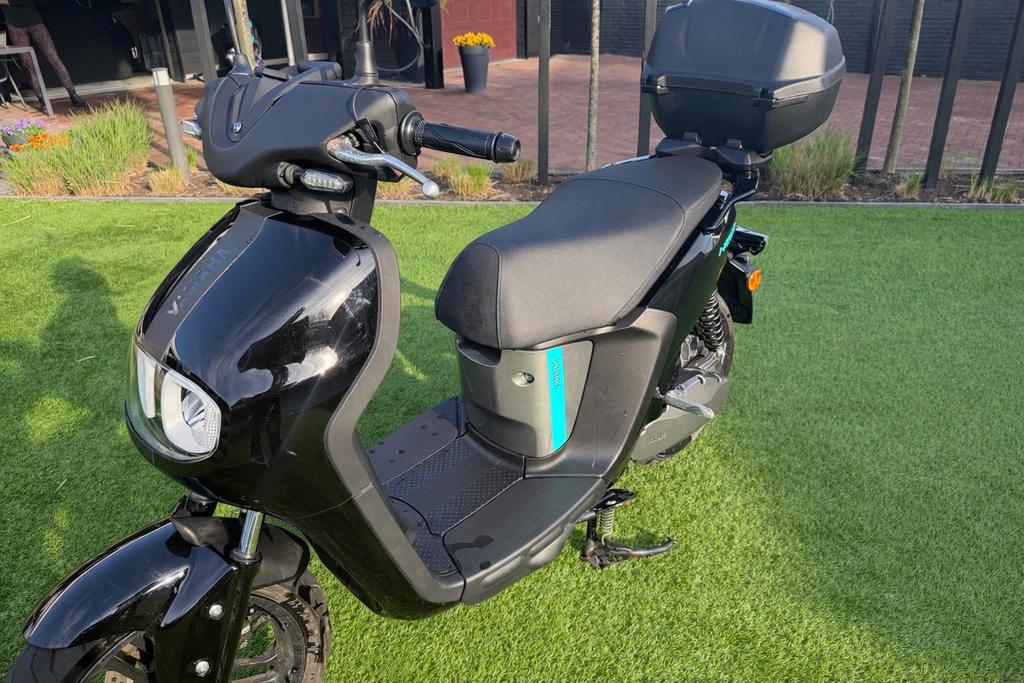Yamaha Neo Elektrisch, 2 accu’s, Fietsen en Brommers, Scooters | Yamaha, Ophalen, Maximaal 45 km/u, Elektrisch, Zo goed als nieuw
