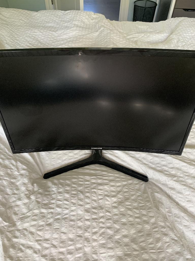 Samsung 24 inch Curved Monitor (Full HD) – Model C24F390FHR, Ophalen, 3 tot 5 ms, In hoogte verstelbaar, HDMI