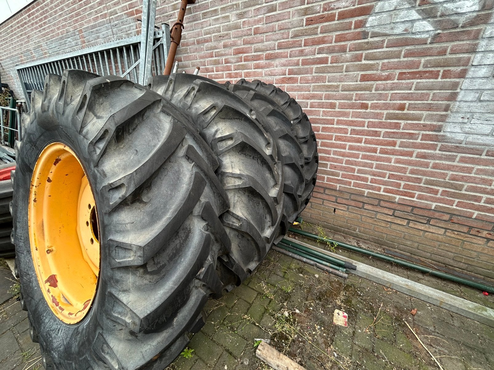 Achterwielen 18.4 x 30 John Deere, Ophalen
