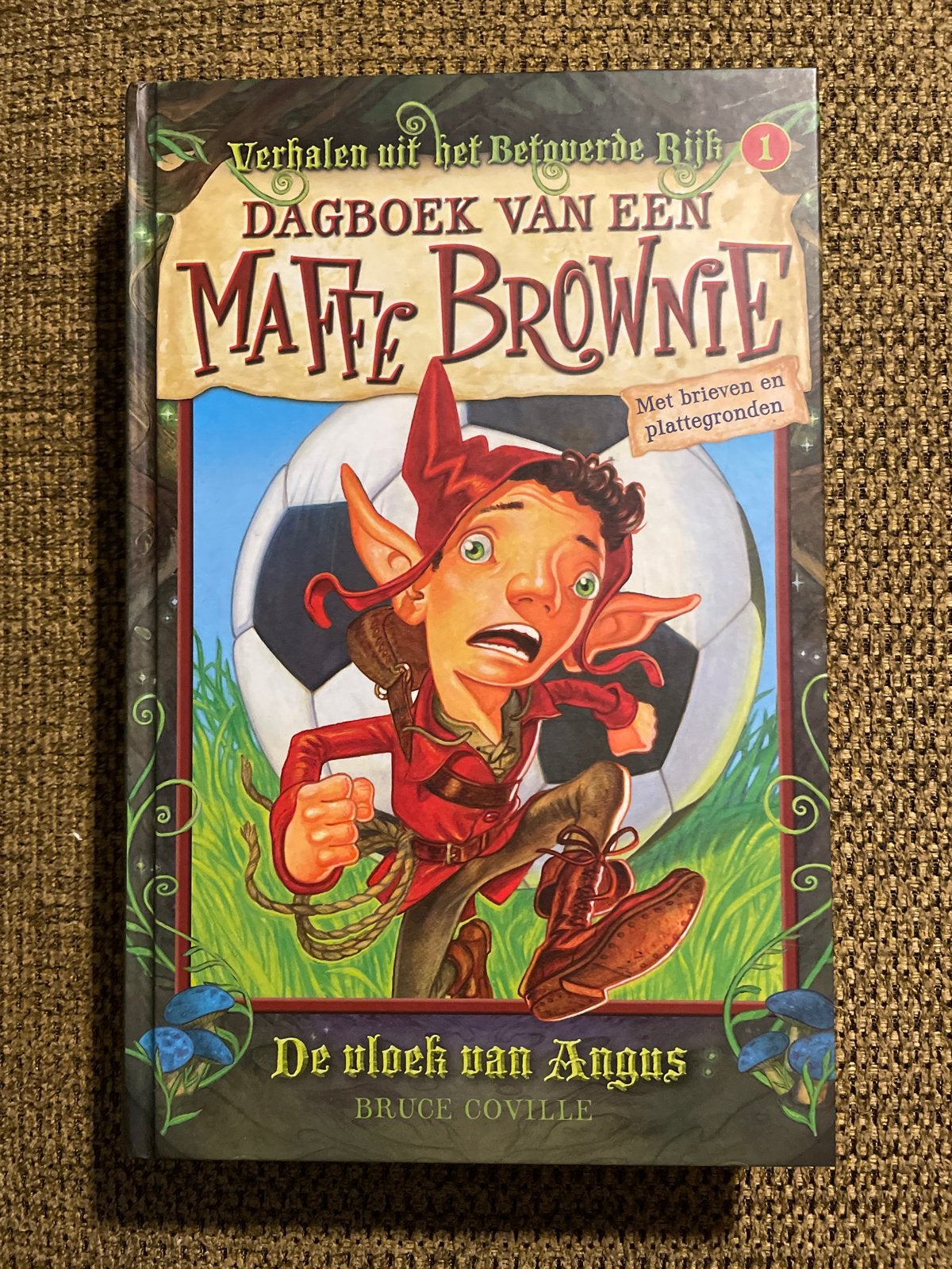 Bruce Coville - De vloek van Angus, Fictie algemeen, Ophalen of Verzenden, Zo goed als nieuw, Bruce Coville