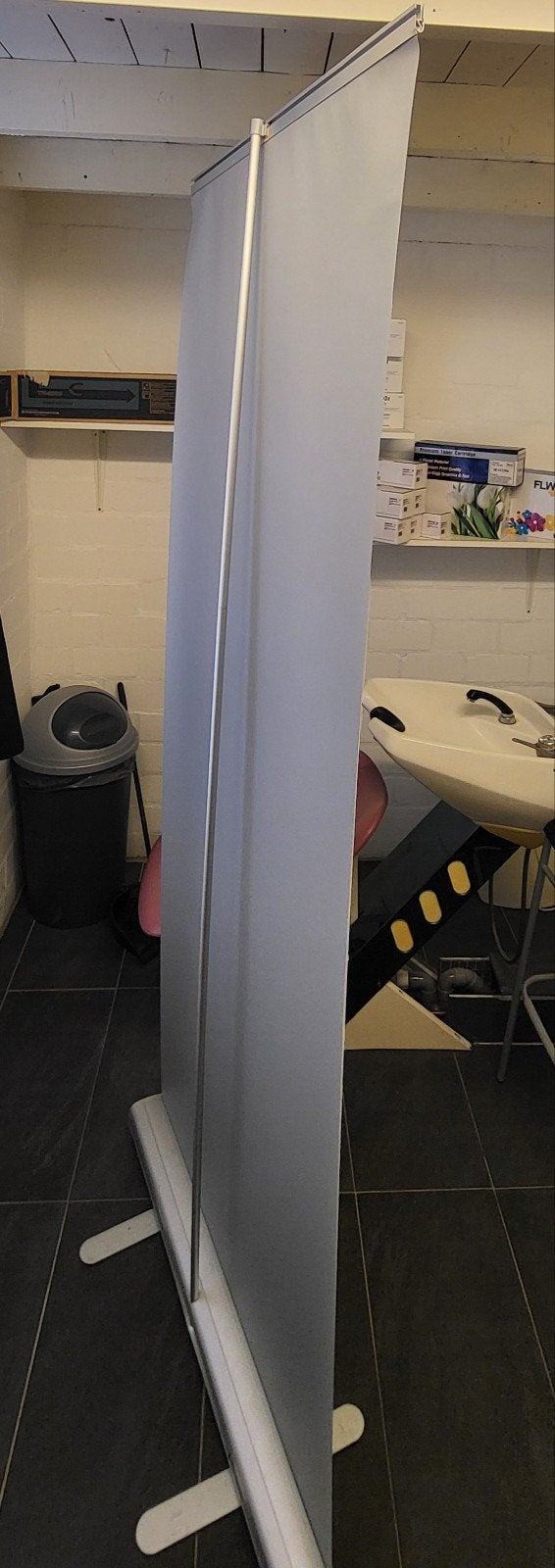 Roll-up banner met reclame-uiting, Verzamelen, Merken en Reclamevoorwerpen, Ophalen of Verzenden, Zo goed als nieuw