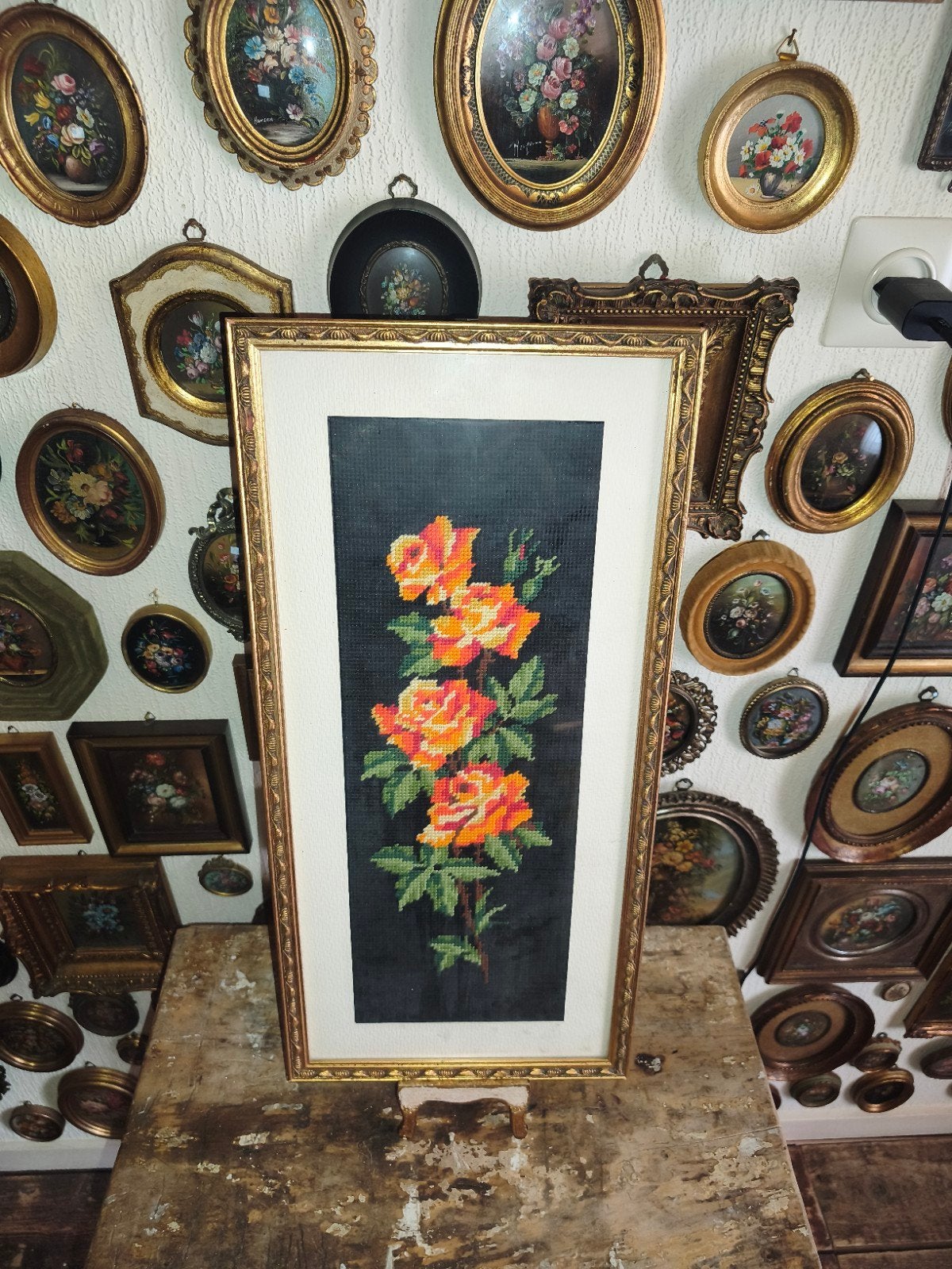 Schilderij met geborduurde bloemen, Ophalen of Verzenden