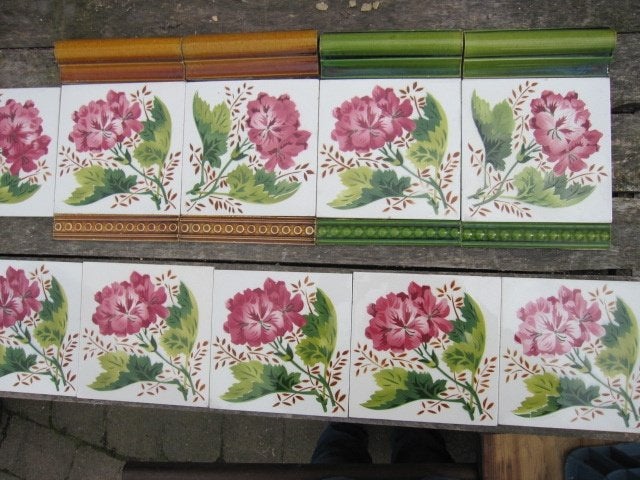 15 stuks antieke wandtegels met vrolijke frisse bloem, 225cm