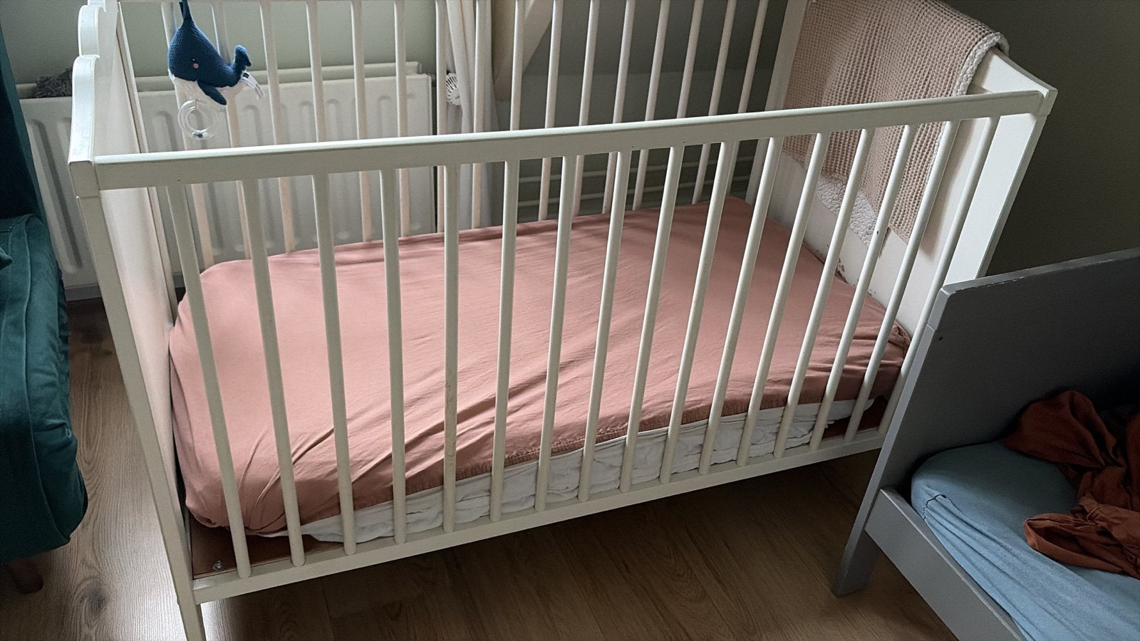 Ledikantje met gebruikersporen, evt. inclusief matras, Ophalen, Gebruikt, 70 tot 85 cm, Minder dan 140 cm