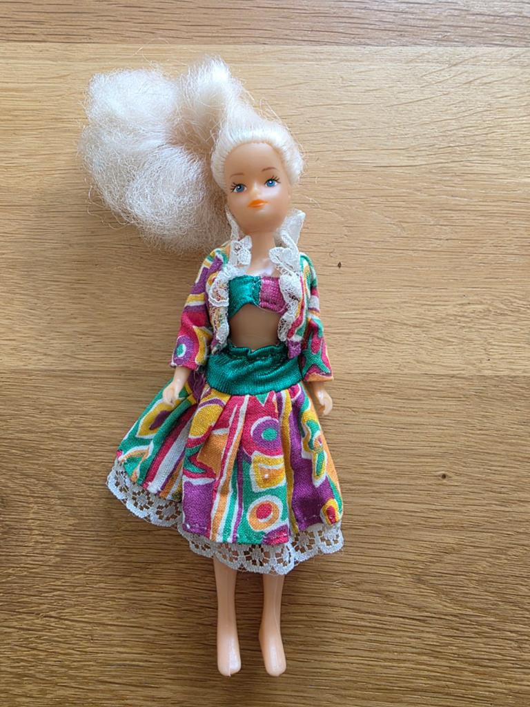 Pamela Love popje, Kinderen en Baby's, Speelgoed | Poppen, Ophalen of Verzenden, Gebruikt, Barbie