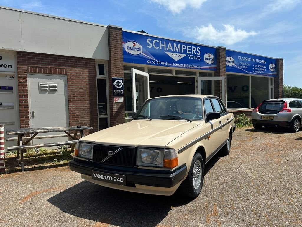 Volvo 240 2.3 DL, Gebruikt, 4 cilinders, 116 pk, Beige