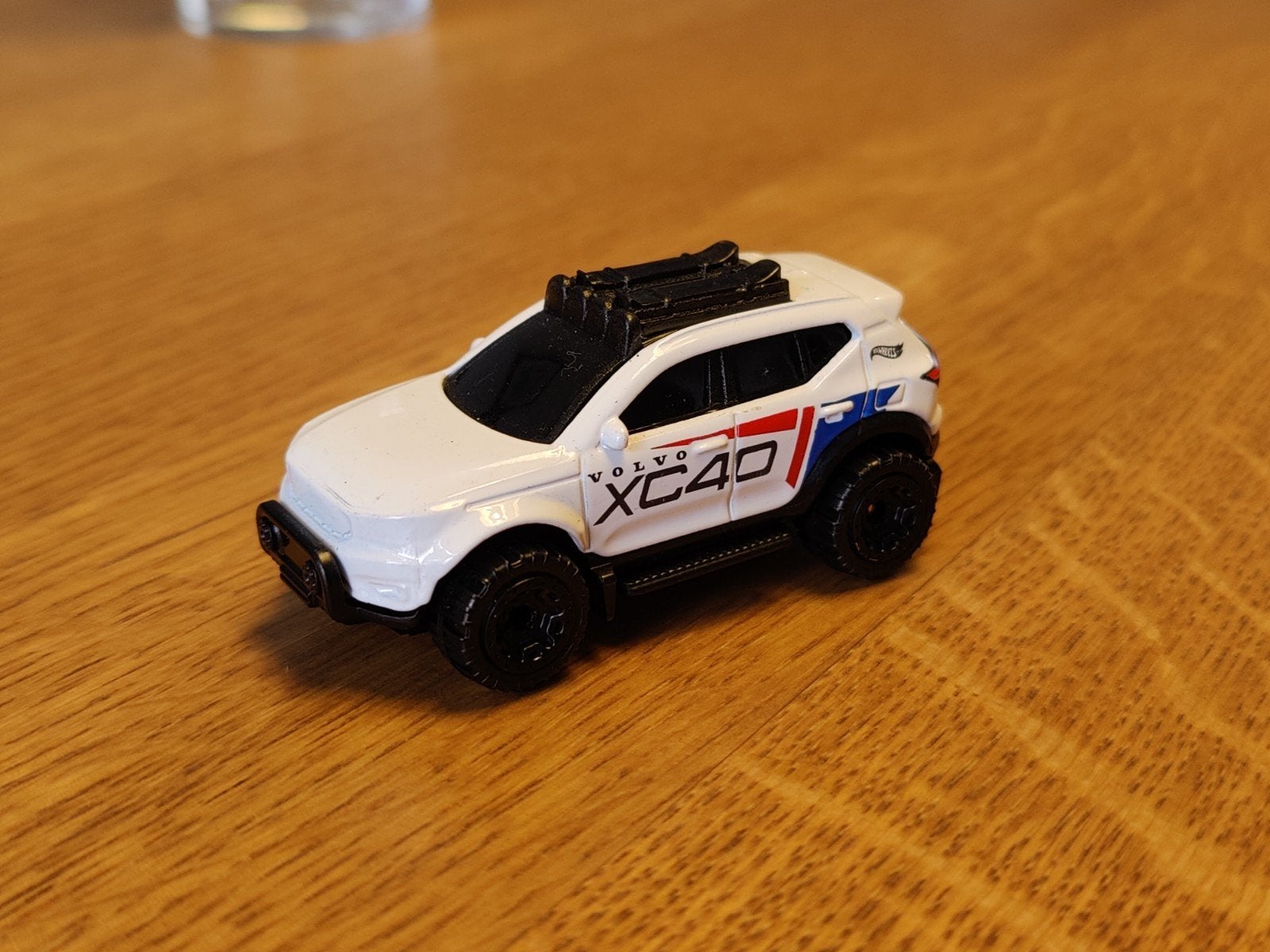 Hot Wheels Volvo XC40 Recharge WIT, Ophalen of Verzenden, Nieuw