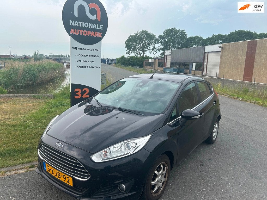 Ford Fiesta 2013 * 1.6 TDCi Lease Titanium * EXPORT & HANDEL, Auto's, Ford, Voorwielaandrijving, Euro 5, Gebruikt, 96 €/maand
