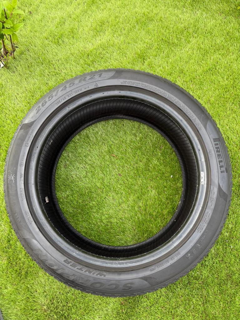 Pirelli Scorpion winterbanden 265/45/R21, Ophalen, 265 mm, Band(en), 21 inch